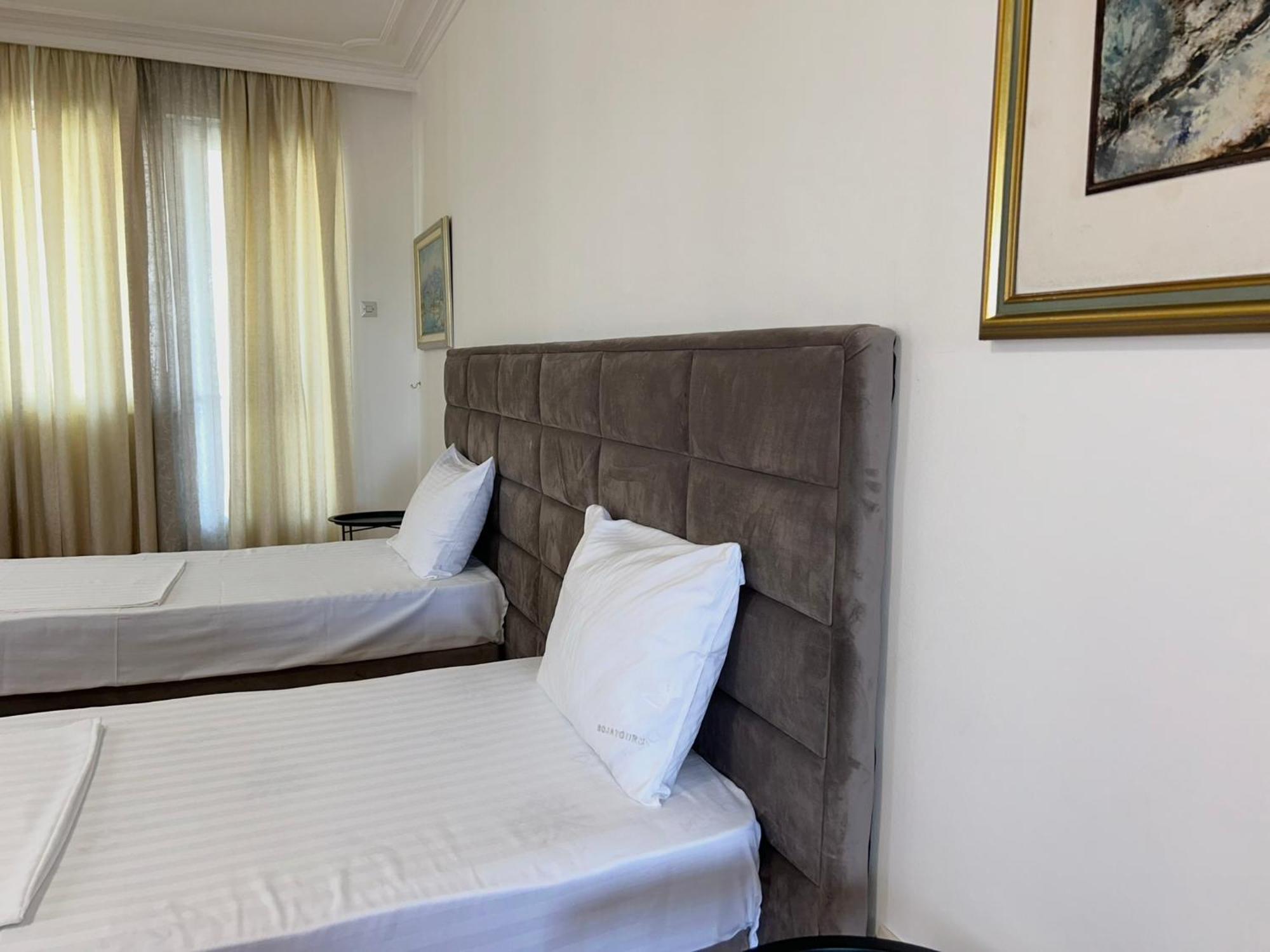 Hotel Bojatours Podgorica Extérieur photo