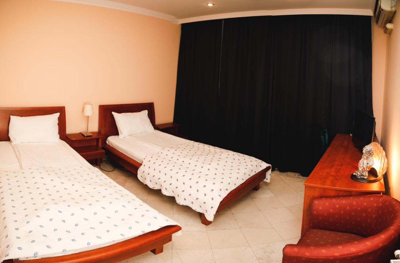 Hotel Bojatours Podgorica Extérieur photo